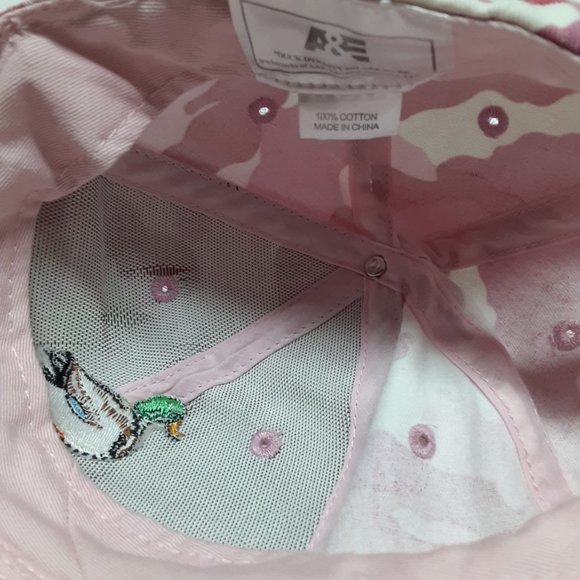A&E Official Duck Dynasty Pink Camo Snap Back Cap Unisex Hat OSFM Embroidered - Picture 12 of 12